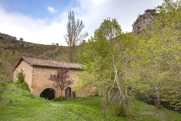 ermita-de-san-pedro-03B4A2FBF3-BD69-01E9-7635-82B3EA15DA34.jpg